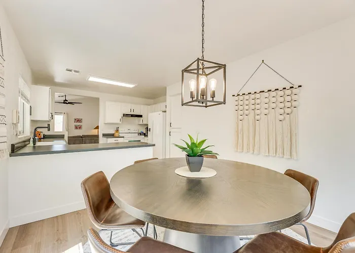 Swim & Unwind: 'wildrose Retreat' In Mesa! Holiday home *